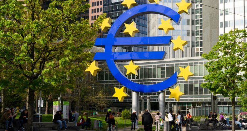 Euro Bölgesi’nde Perakende Satışlar Mart Ayında Düşüş Gördü