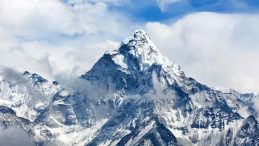 Filipinli Dağcı Everest’te Aşırı Yorgunluktan Hayatını Kaybetti
