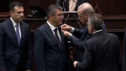 Gelecek Partisi’nden İstifa Eden Hasan Ekici’ye Rozetini Erdoğan Taktı