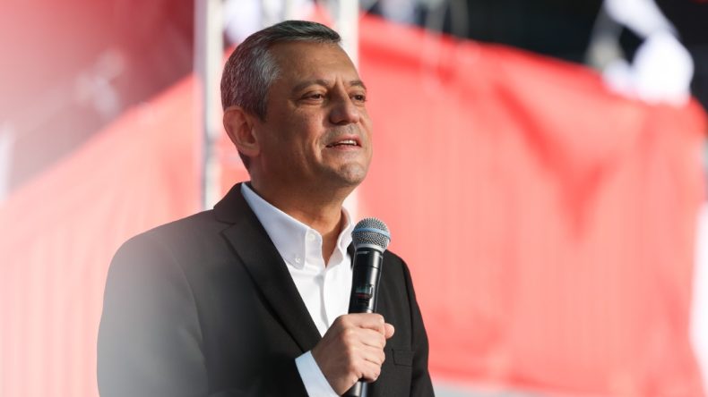 Gençlere Vizesiz ve Yasaksız Bir Yaşam Sözümüz Var