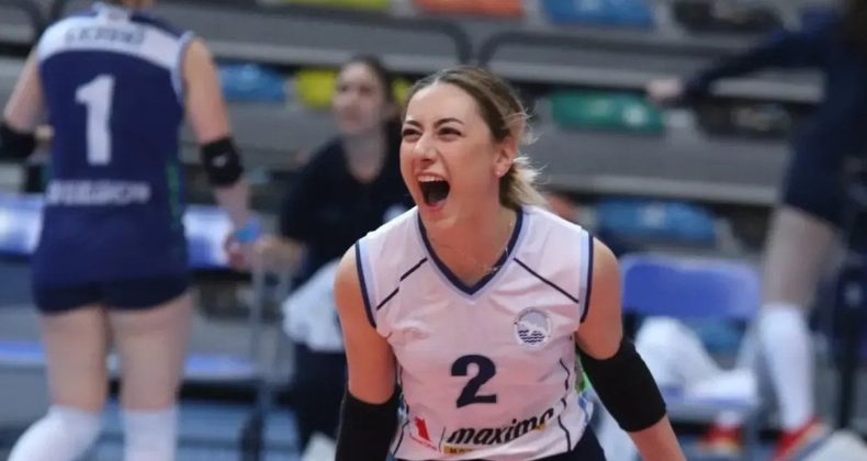 Gizem Mısra, İmzasını Attı