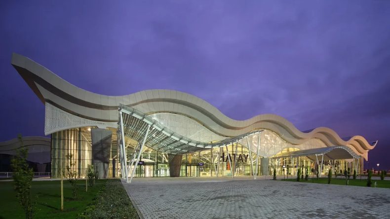 Hatay Havalimanı 1 Ay Uçuşlara Kapatılıyor