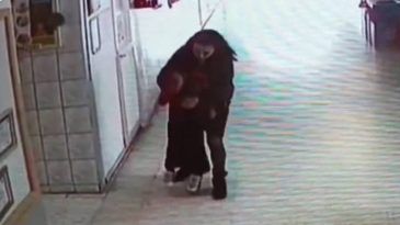 Heimlich Manevrası Hayat Kurtardı: Öğretmen Hızla Müdahale Etti
