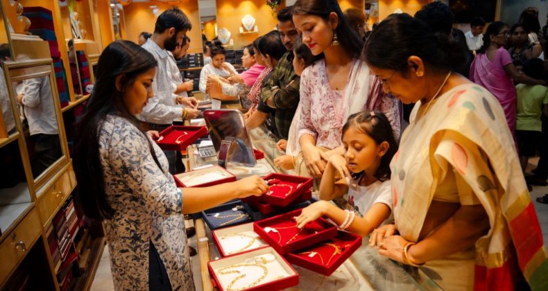 Hindistan, Türk Mücevherat Sektörüne Boykot Duyurdu