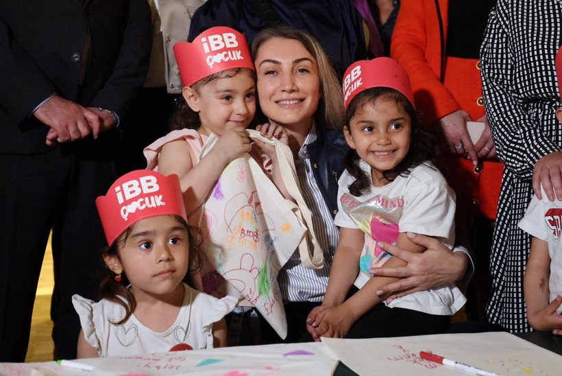 İmamoğlu ve çocuklar
