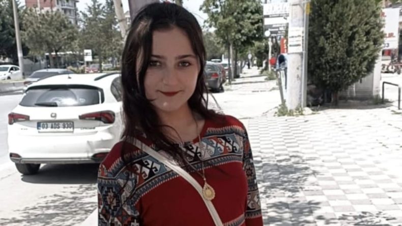 İki Hafta Önce Evlenmişti, Sırra Kadem Bastı