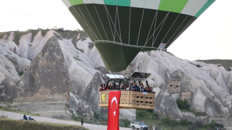 İlk Kutlama Görüntüleri Yeniden Kapadokya’dan