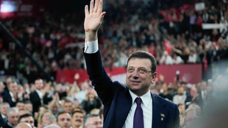 İmamoğlu’ndan Demokrasi Mesajı: Otokrasiler Yenilmez Değildir