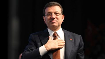 İmamoğlu’ndan yol arkadaşlarına mesaj: Bu zor günleri aşacağız