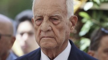 İnan Kıraç Kimdir?
