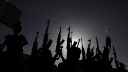 İsrail, Yemen’i Yeniden Hedef Aldı: 10’dan Fazla Hedefe 48 Hava Bombardımanı