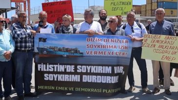 İsrail’e Silah Taşıyan Gemiler Mersin’de Protesto Edildi: AKP Emperyalizme Secde Ediyor