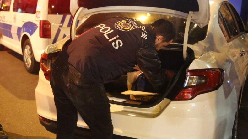 İstanbul’da Sadece 4 Saatte 1.017 Gözaltı