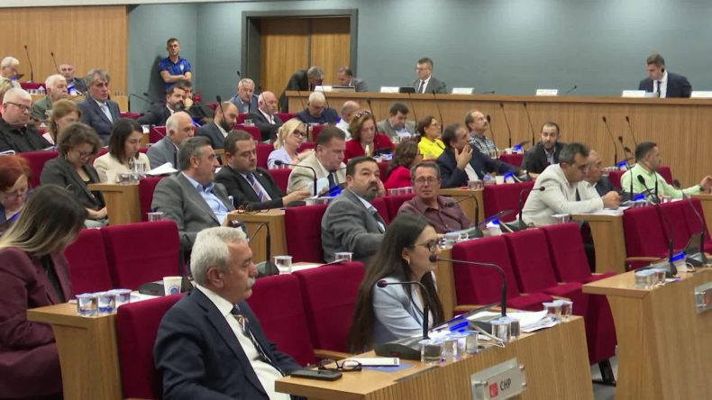 İzmir Büyükşehir Belediyesi Yatırımları Hakkında Bilgi Verdi