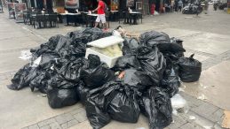 İzmir’de Grev Hayatı Kilitledi