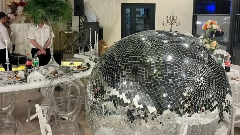 İzmit’te Kına Gecesinde Şok Anlar: Disko Topu Gelinin Üzerine Düştü