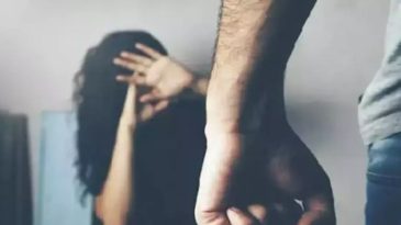 Kahvaltıyı Geç Hazırladı Diye Şiddet Uyguladı!