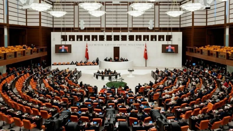 Kartalkaya’daki Otel Yangınını Araştırma Komisyonu’nun Süresi 1 Ay Uzatıldı