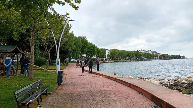Kayalıklarda ceset bulundu