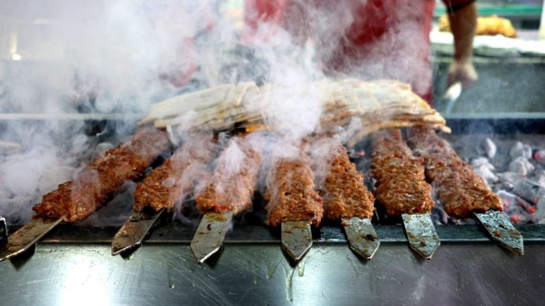 Kebabın Kalbinde Kara Liste: Adana’da Denetim Talepleri Artıyor