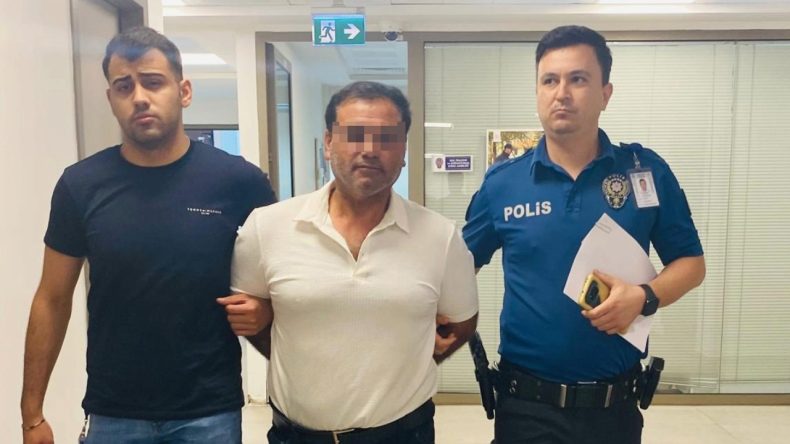 Kıbrıs Dönüşünde Kırmızı Bültenle Aranan Şahıs Yakalandı