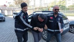 Kızını Kaçıran Yeğenini Kollarından Tutup Oğluna Öldürttü
