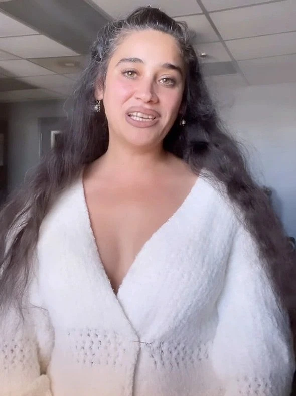 Meltem Miraloğlu Hastanede