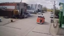 Konya’da CHP Tanıtım Aracına Ateş Açan İki Kişi Gözaltına Alındı