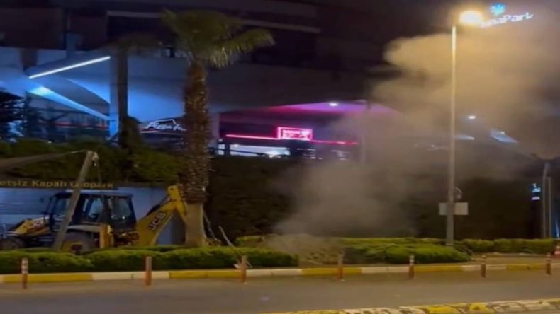 Küçükçekmece’de Kazı Çalışmasında Doğalgaz Boru Hattı Hasar Gördü