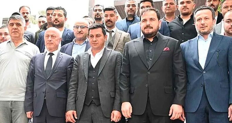 Kulübü şampiyon yapamayınca alacaklarını bırakıp istifa etti