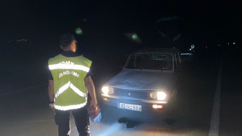 Kütahya’da Yola Geçmeye Çalışan Yayaya Otomobil Çarptı