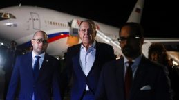 Lavrov: Avrupa’nın neredeyse tümü bizimle savaşıyor