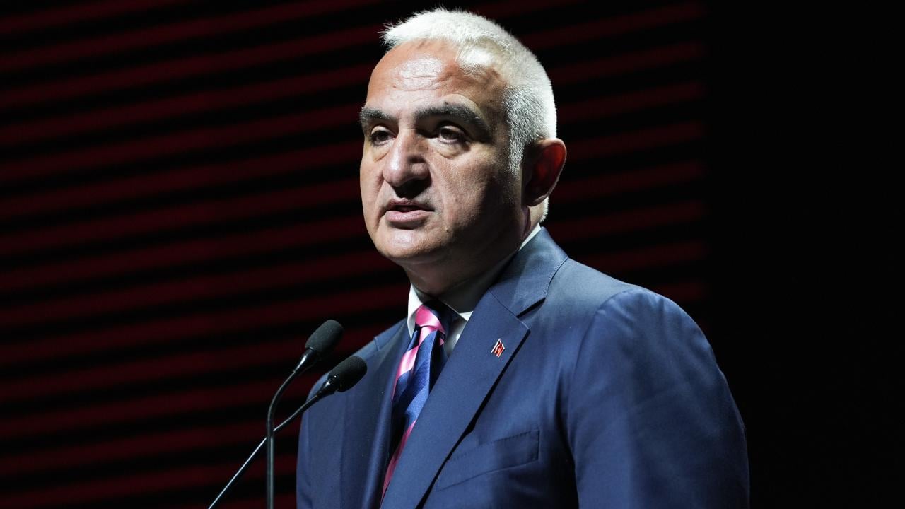 Bakan Mehmet Nuri Ersoy
