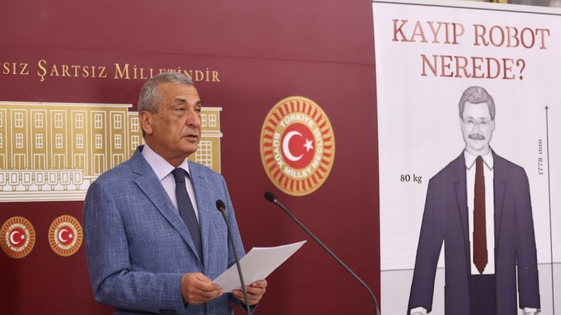 Melih Gökçek robotu hâlâ kayıp! Fiyatını öğrenen şaşkınlığını gizleyemedi