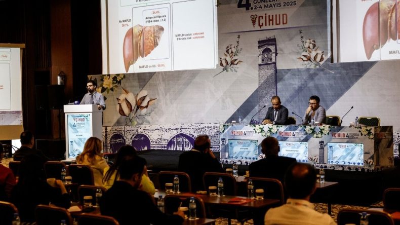 Mersin’de Çukurova İç Hastalıkları Günleri