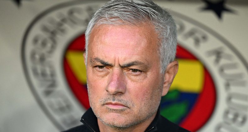 Mourinho Fenerbahçe’de Kalıp Kalmayacağını Açıkladı