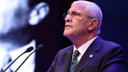 Müsavat Dervişoğlu: Bu Kimlik Oyunu Artık Bitmeli