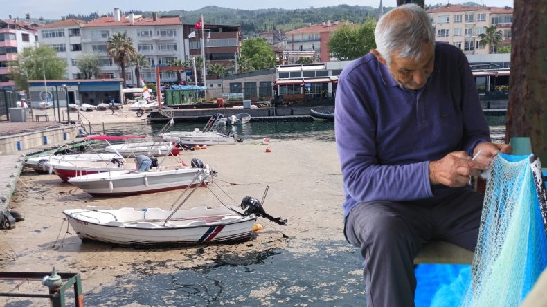 Müsilaj Balıkçıların Zor Anları: Ağ Tamirine Giden Paralar