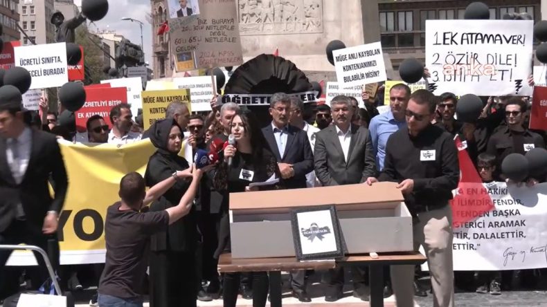Öğretmenlerden MEB’e Tabutlu Protesto