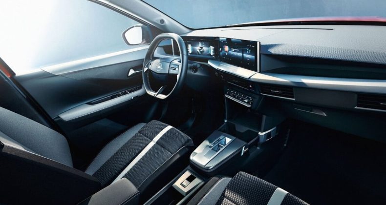 Opel, Yeni Modelini Satışa Sundu: Fiyatı Belirlendi