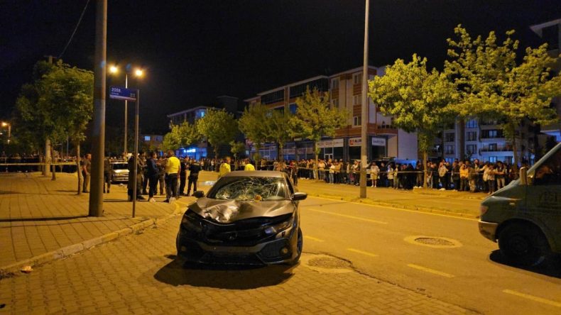 Otomobil Çarpması Sonucu İki Kadın Hayatını Kaybetti