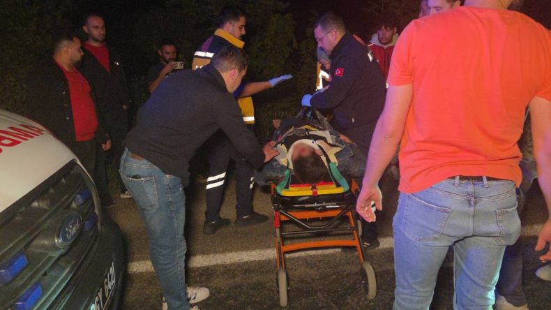 Otomobil ve Motosiklet Çarpıştı: Ehliyetsiz Sürücü Yaralandı