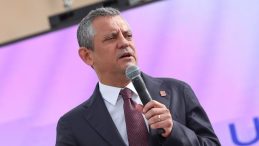 Özel’den Erdoğan’a: Trump’a Bir Şey Diyemiyor