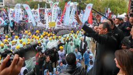 Özgür Özel: Güçlü iktidarlar meydanları yasaklamazlar, bunların dizleri titriyor