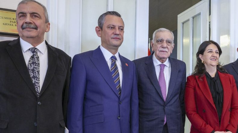 Özgür Özel, Sırrı Süreyya Önder’e İmralı Süreci ile ilgili verdiği sözü açıkladı