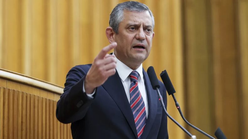 Özgür Özel’den Yeni Çözüm Süreci Yorumu: “Komisyon Kurulsun, Yeri Meclis’tir”