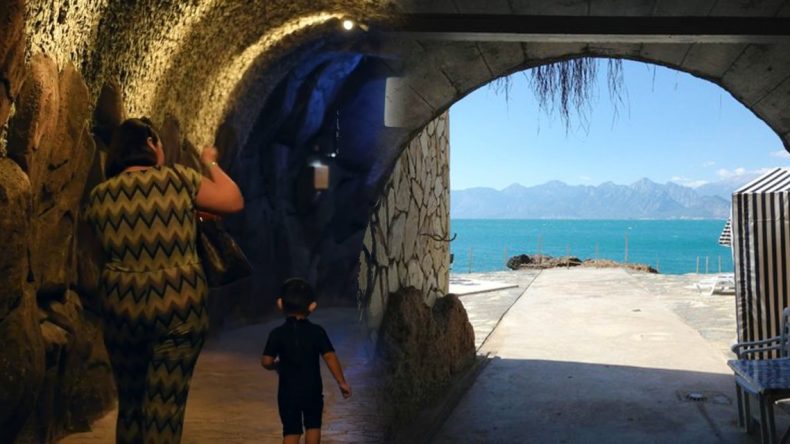 Para uğruna Antalya’nın sembolünü delip geçtiler! Turistlere gizli tüneller keşfedildi