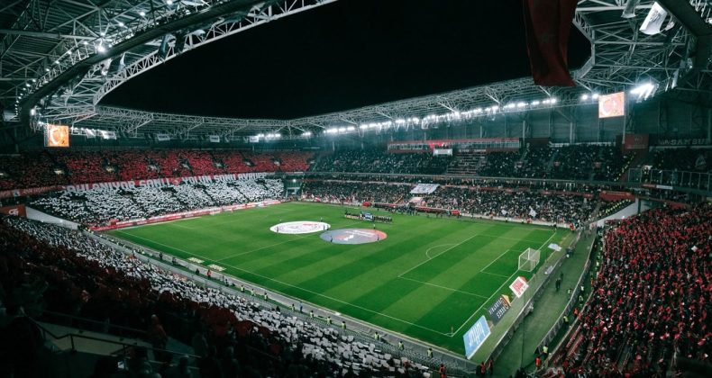 Reis Samsunspor’u Avrupa’ya Taşıyacak