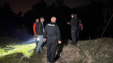 Sakarya Nehri’nde Kayıp Alarmı: Ekipler Cüzdan ve Telefon Buldu