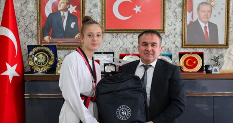 Şampiyon Ebrar Davul Zurna ile Karşılandı